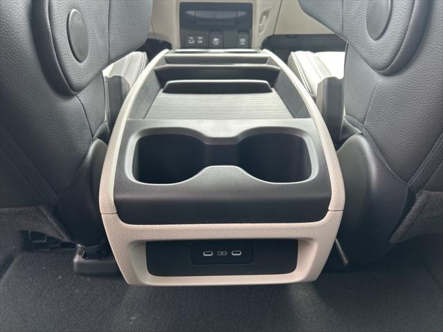 new 2025 Honda Odyssey car, priced at $50,712