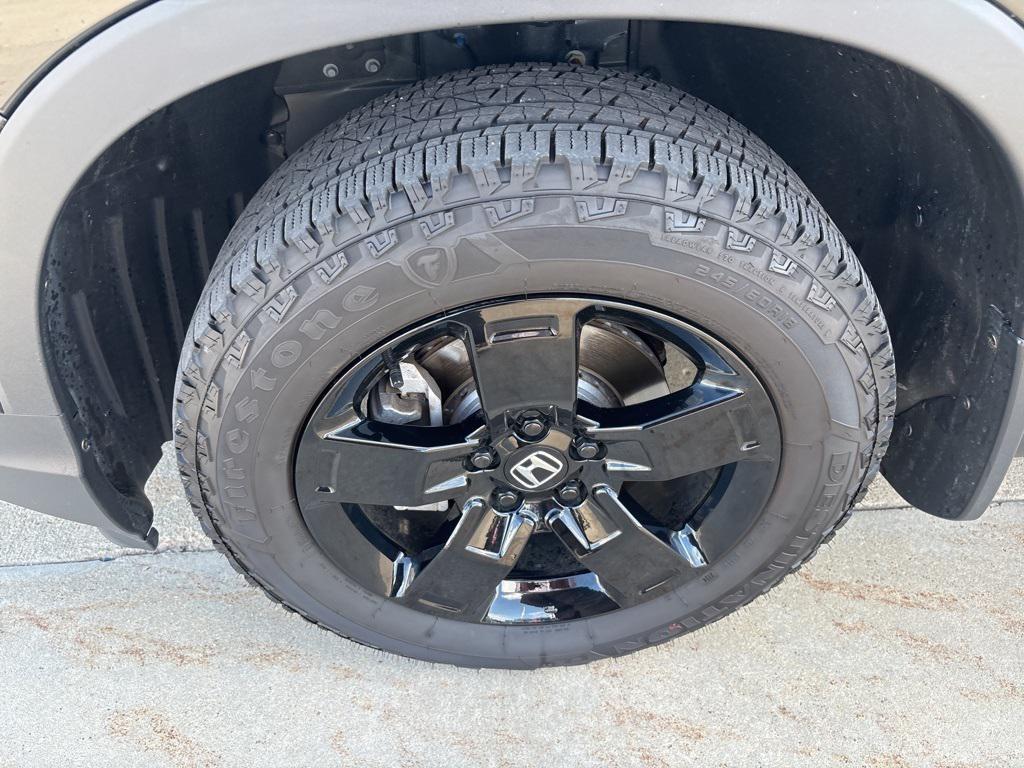 used 2025 Honda Ridgeline car, priced at $42,961