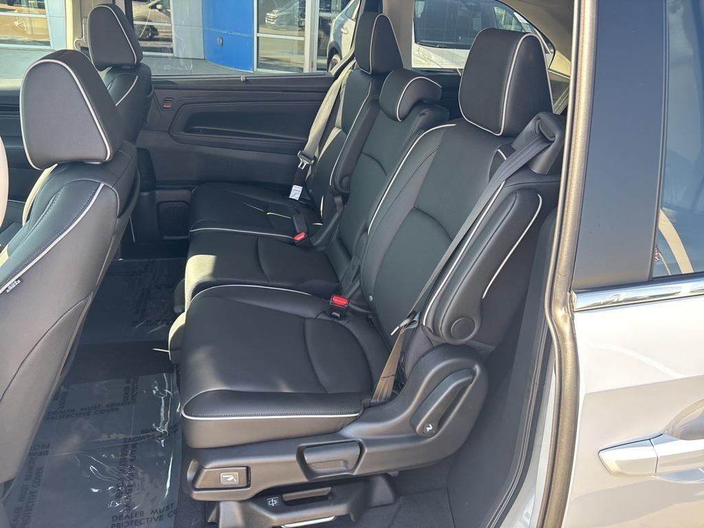 new 2026 Honda Odyssey car, priced at $48,039