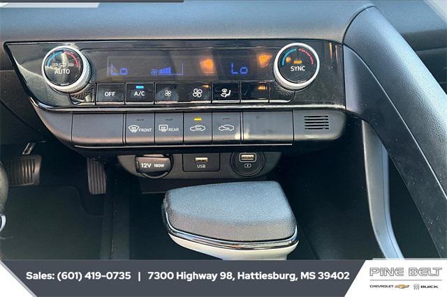 used 2022 Hyundai Elantra car, priced at $19,553