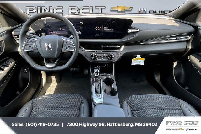 new 2025 Buick Envista car, priced at $25,753