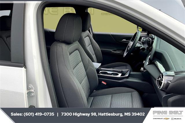 new 2025 Chevrolet Equinox car, priced at $29,979
