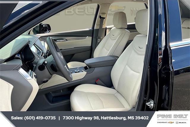 used 2025 Cadillac XT5 car, priced at $46,358
