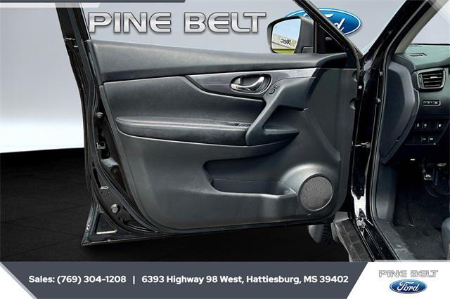 used 2020 Nissan Rogue car, priced at $14,358