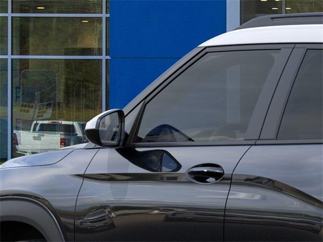 new 2025 Chevrolet TrailBlazer car, priced at $28,998