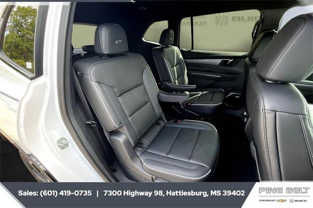 new 2025 Buick Enclave car, priced at $49,124