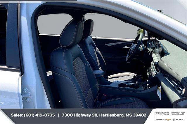 new 2025 Buick Envista car, priced at $27,280