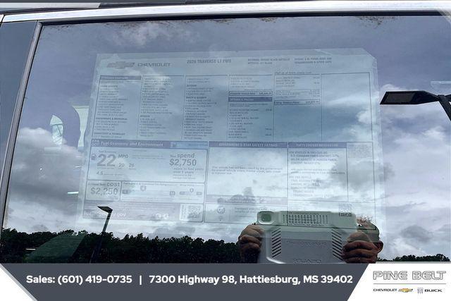 new 2026 Chevrolet Traverse car, priced at $40,192