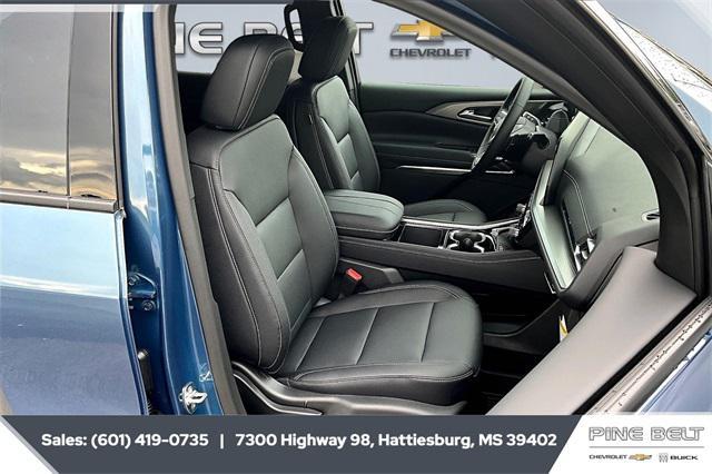 new 2025 Chevrolet Traverse car, priced at $43,821