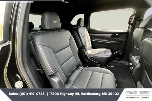 new 2025 Buick Enclave car, priced at $46,998
