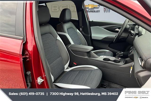 new 2025 Buick Envista car, priced at $26,585