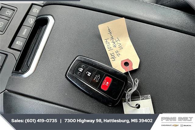 used 2022 Toyota Highlander car, priced at $33,858