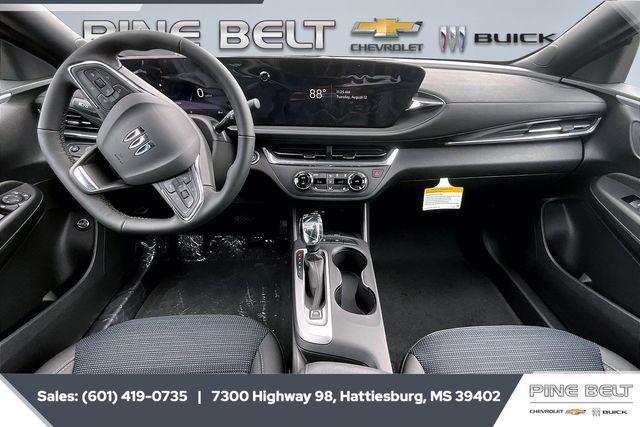 new 2025 Buick Envista car, priced at $24,325