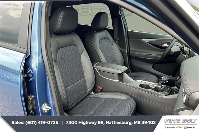 new 2025 Buick Envista car, priced at $27,280