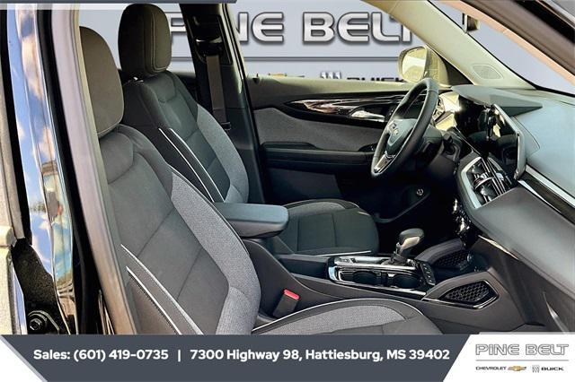 new 2025 Chevrolet TrailBlazer car, priced at $29,505