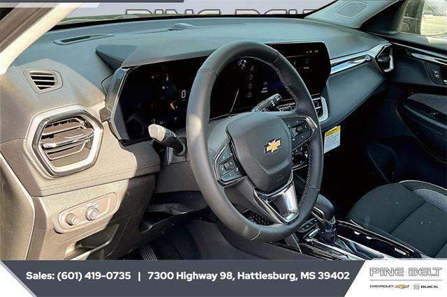 new 2025 Chevrolet TrailBlazer car, priced at $29,505