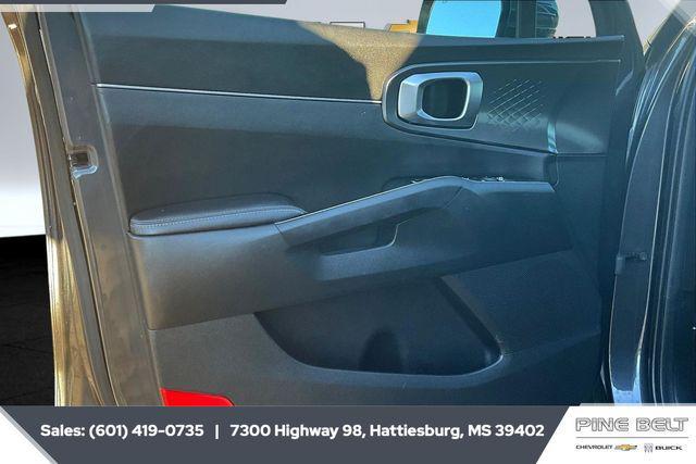 used 2022 Kia Sorento Hybrid car, priced at $22,597