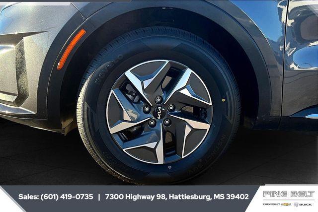 used 2022 Kia Sorento Hybrid car, priced at $22,597