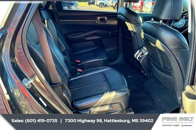 used 2022 Kia Sorento Hybrid car, priced at $22,897