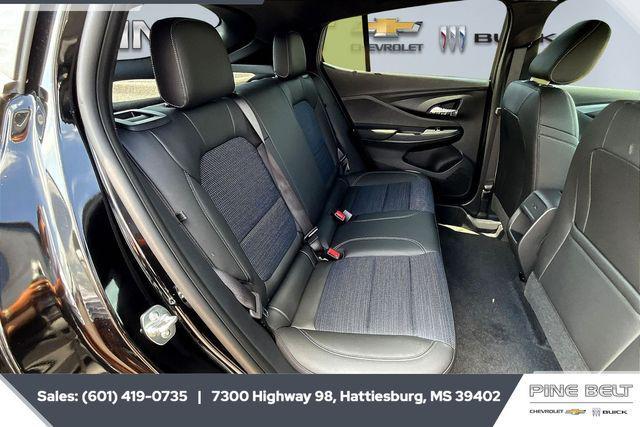 new 2025 Buick Envista car, priced at $25,374