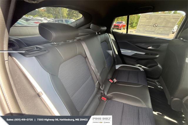 new 2025 Buick Envista car, priced at $26,230