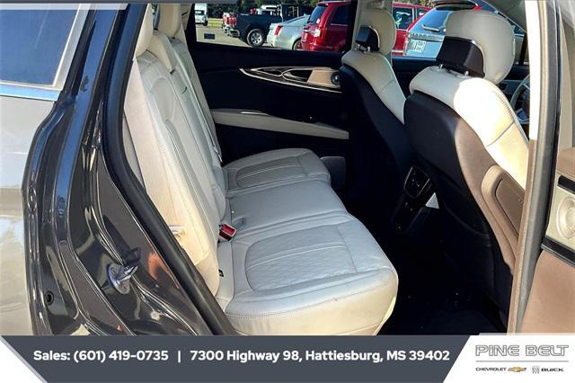 used 2022 Lincoln Nautilus car, priced at $37,758