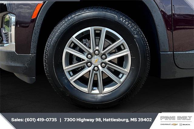 used 2023 Chevrolet Traverse car, priced at $32,720