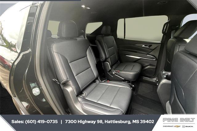 new 2025 Chevrolet Traverse car, priced at $43,423