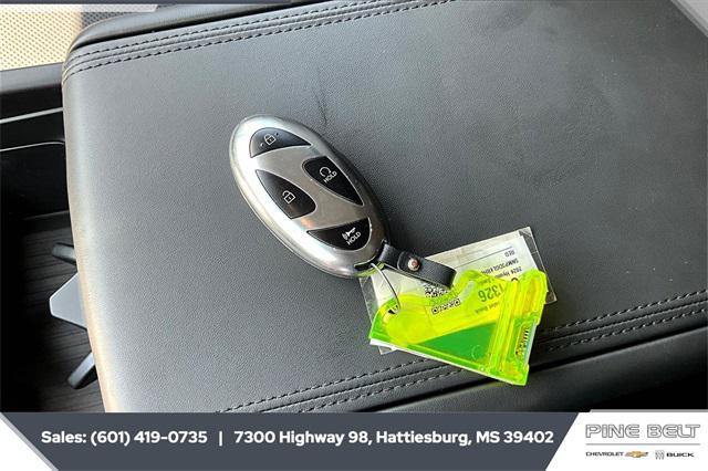 used 2024 Hyundai Santa Fe car, priced at $33,958
