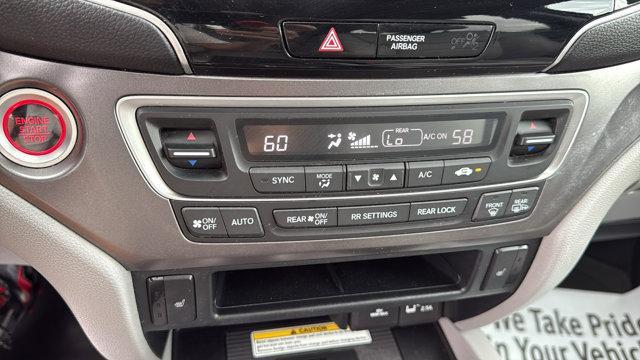 used 2022 Honda Pilot car, priced at $30,999