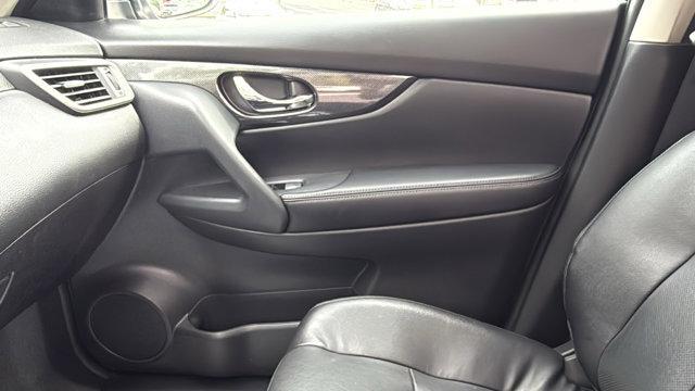 used 2015 Nissan Rogue car, priced at $13,432