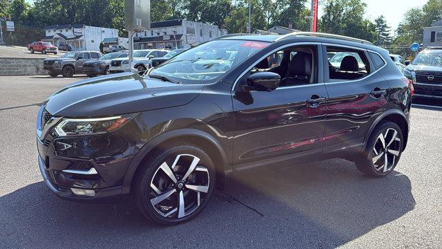 used 2020 Nissan Rogue Sport car, priced at $19,999