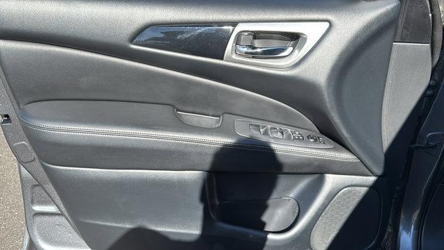 used 2020 Nissan Pathfinder car, priced at $21,999