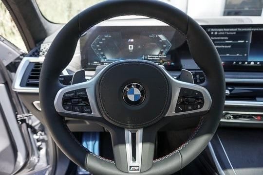 new 2025 BMW X7 car, priced at $117,525