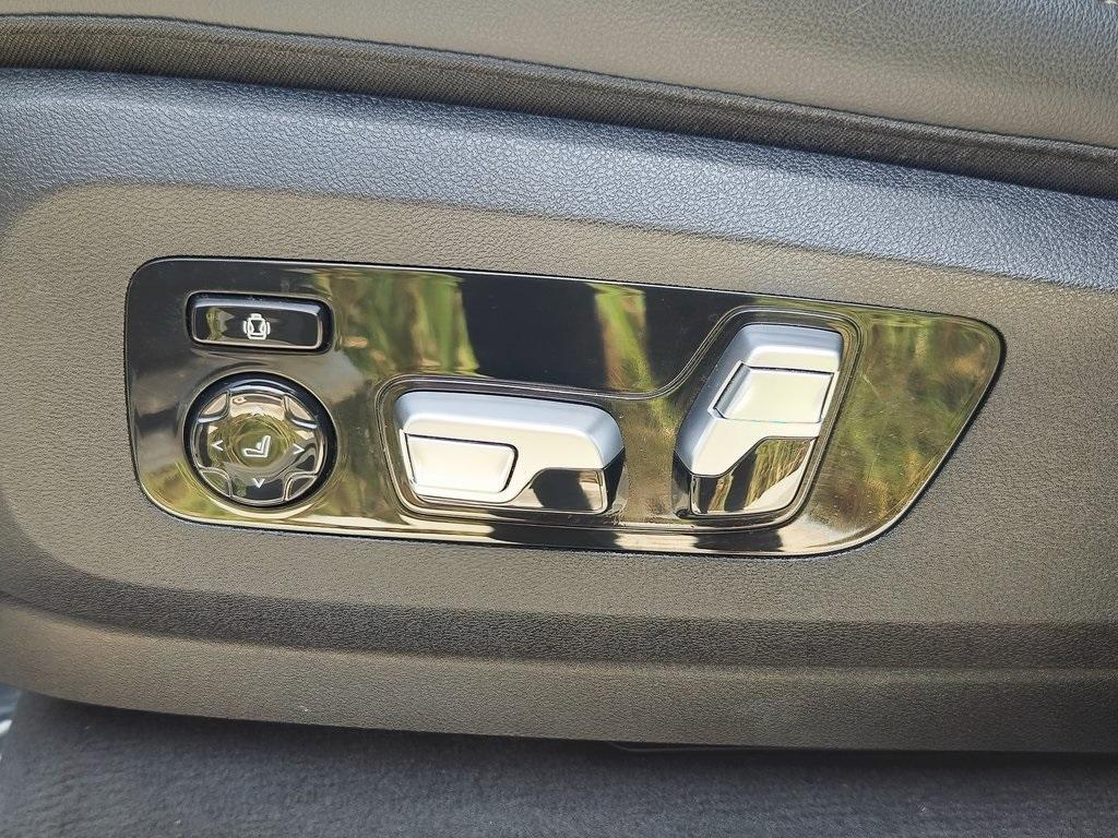 used 2020 BMW X7 car, priced at $41,995