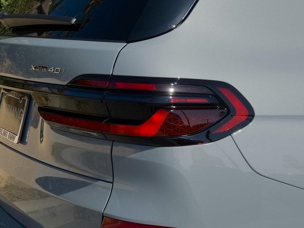 new 2026 BMW X7 car, priced at $97,525