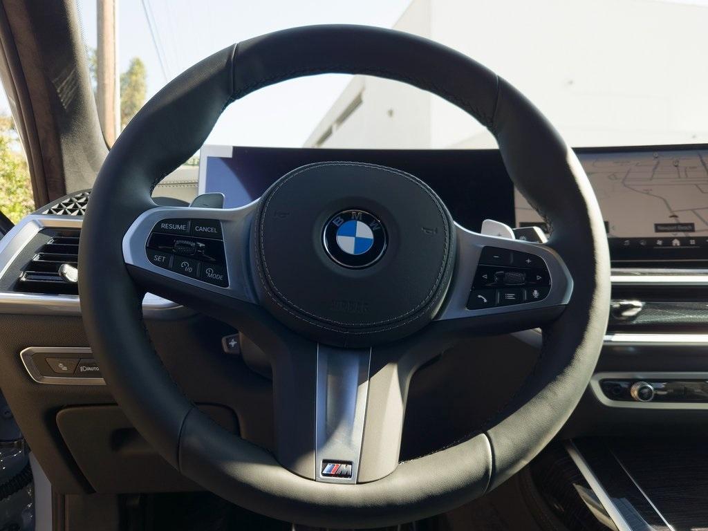 new 2026 BMW X7 car, priced at $97,525