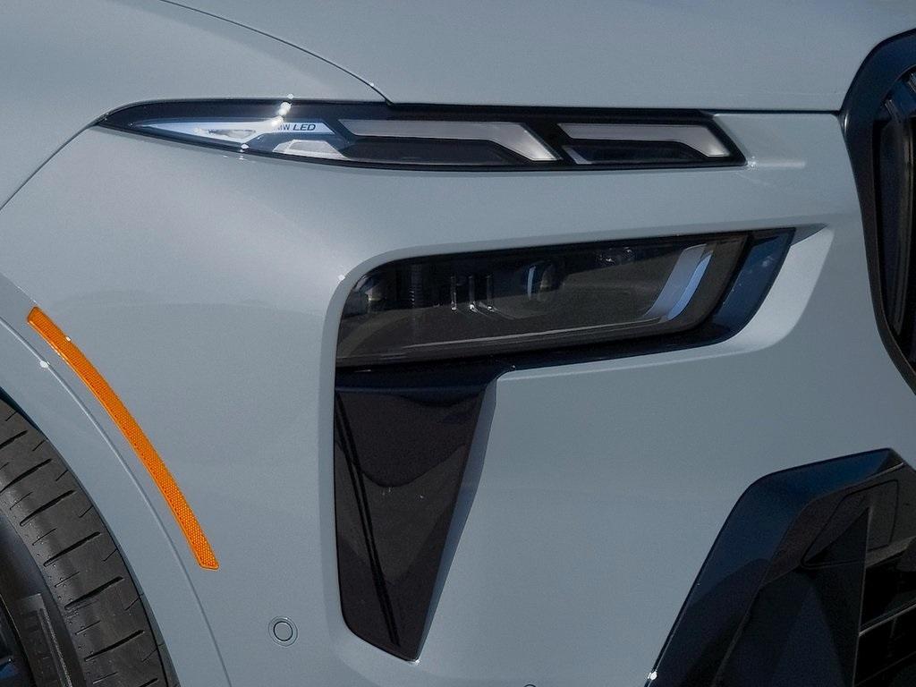 new 2026 BMW X7 car, priced at $97,525