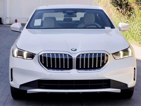 new 2024 BMW 530 car, priced at $60,460