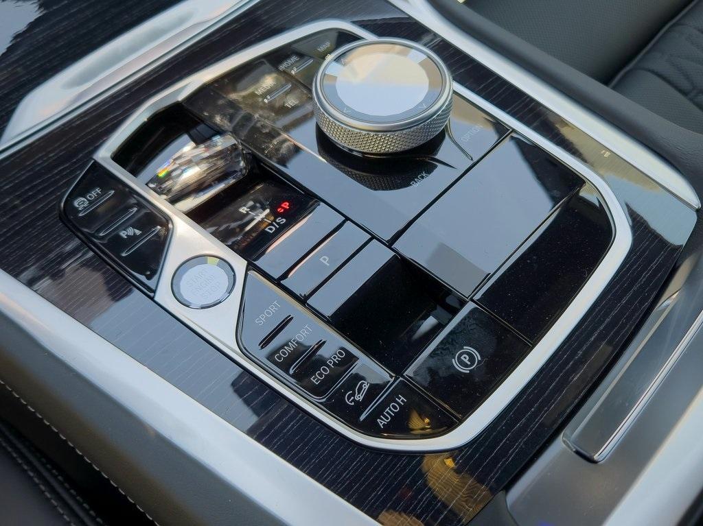 new 2026 BMW X6 car, priced at $111,575
