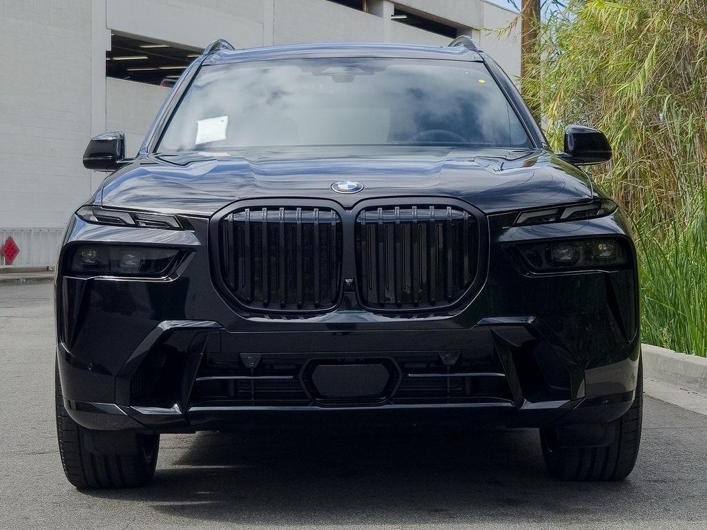new 2026 BMW X7 car, priced at $99,685