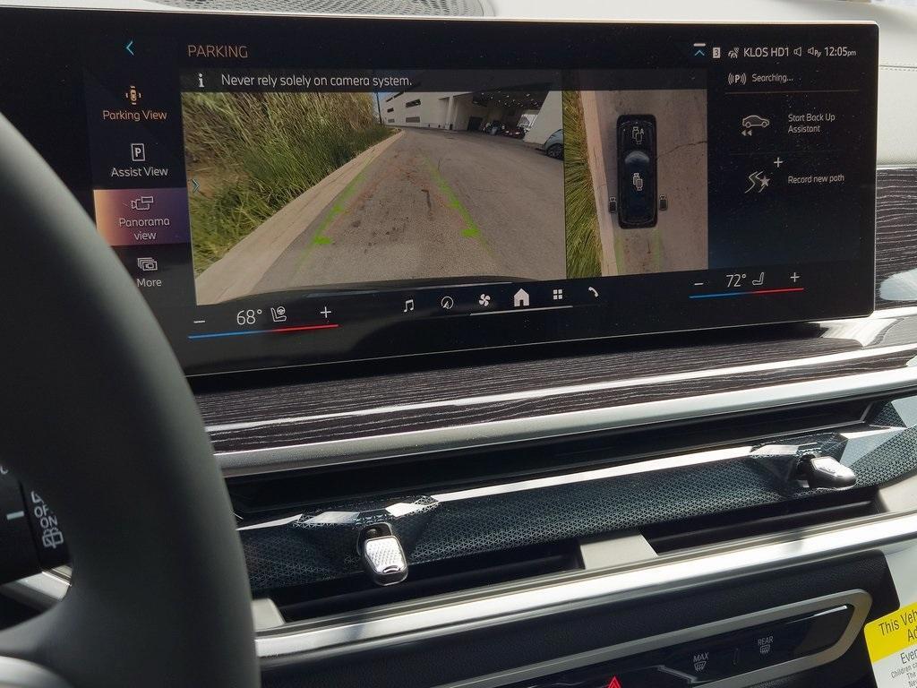 new 2026 BMW X7 car, priced at $99,685