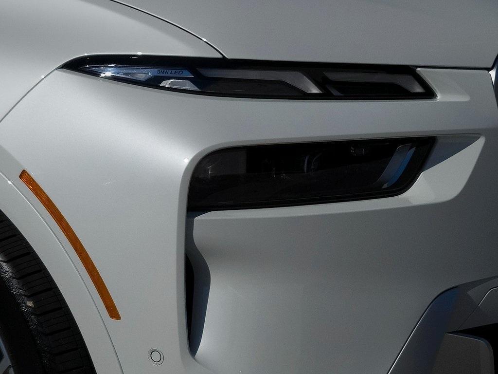 new 2026 BMW X7 car, priced at $90,715