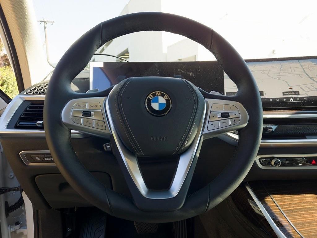 new 2026 BMW X7 car, priced at $90,715