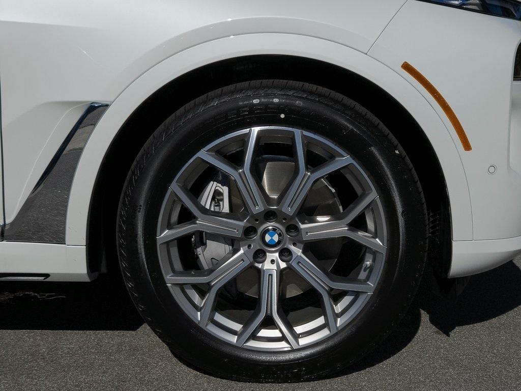 new 2026 BMW X7 car, priced at $90,715