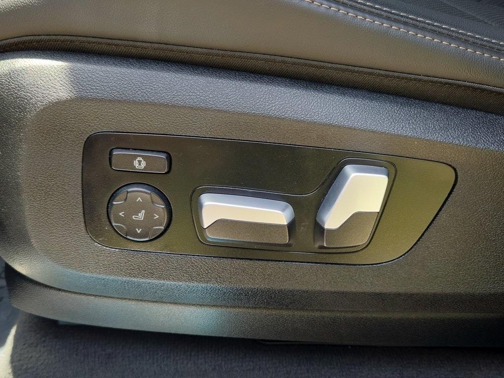 used 2025 BMW X5 car, priced at $65,995