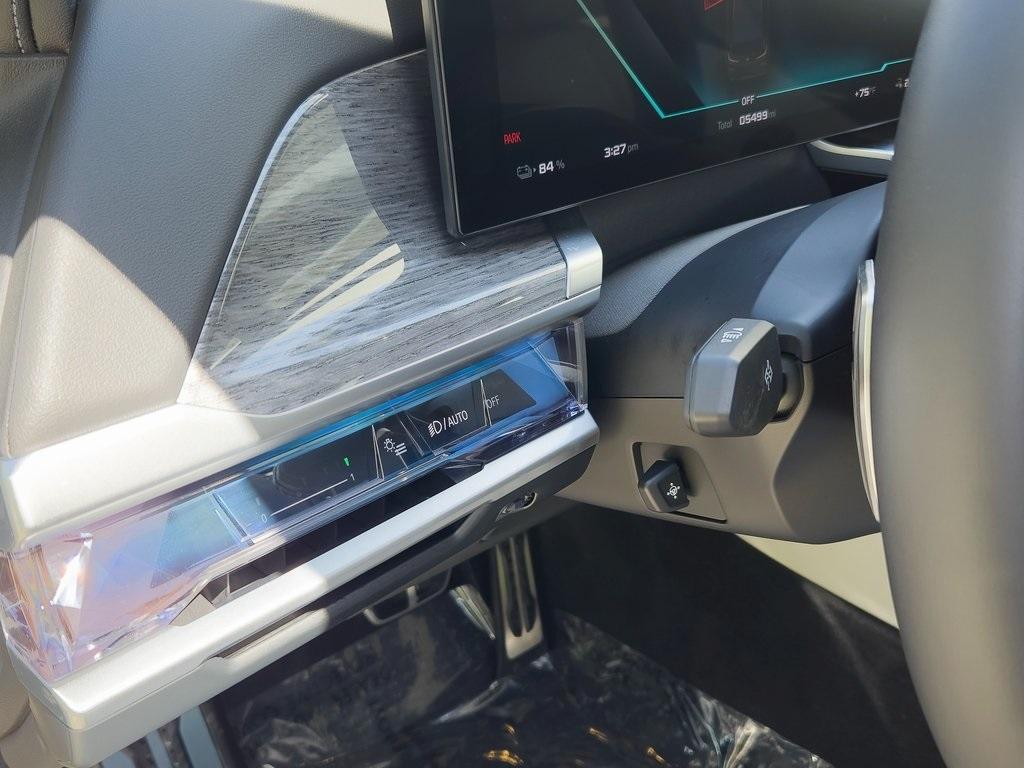 used 2024 BMW i7 car, priced at $144,995