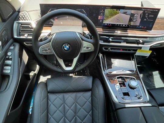 new 2025 BMW X7 car, priced at $89,495