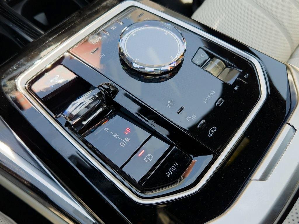 new 2025 BMW i7 car, priced at $116,875