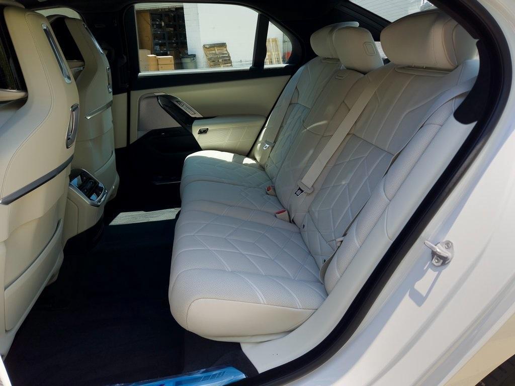 new 2025 BMW i7 car, priced at $116,875